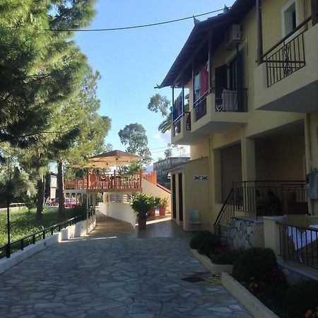 Michalis Place Apartments Vasiliki  Exterior photo
